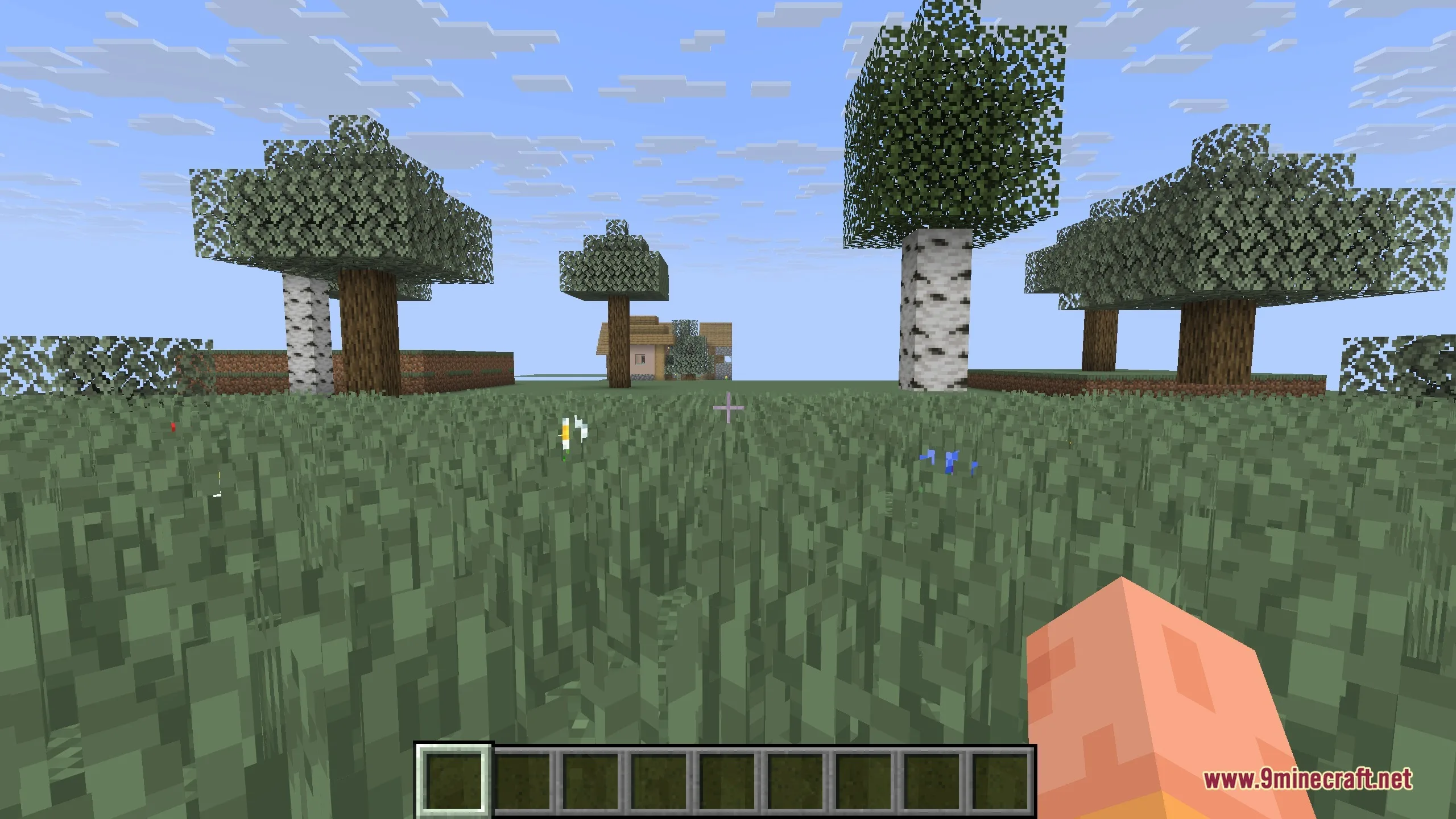 Pale frosty foliage during the winter season in a Minecraft world