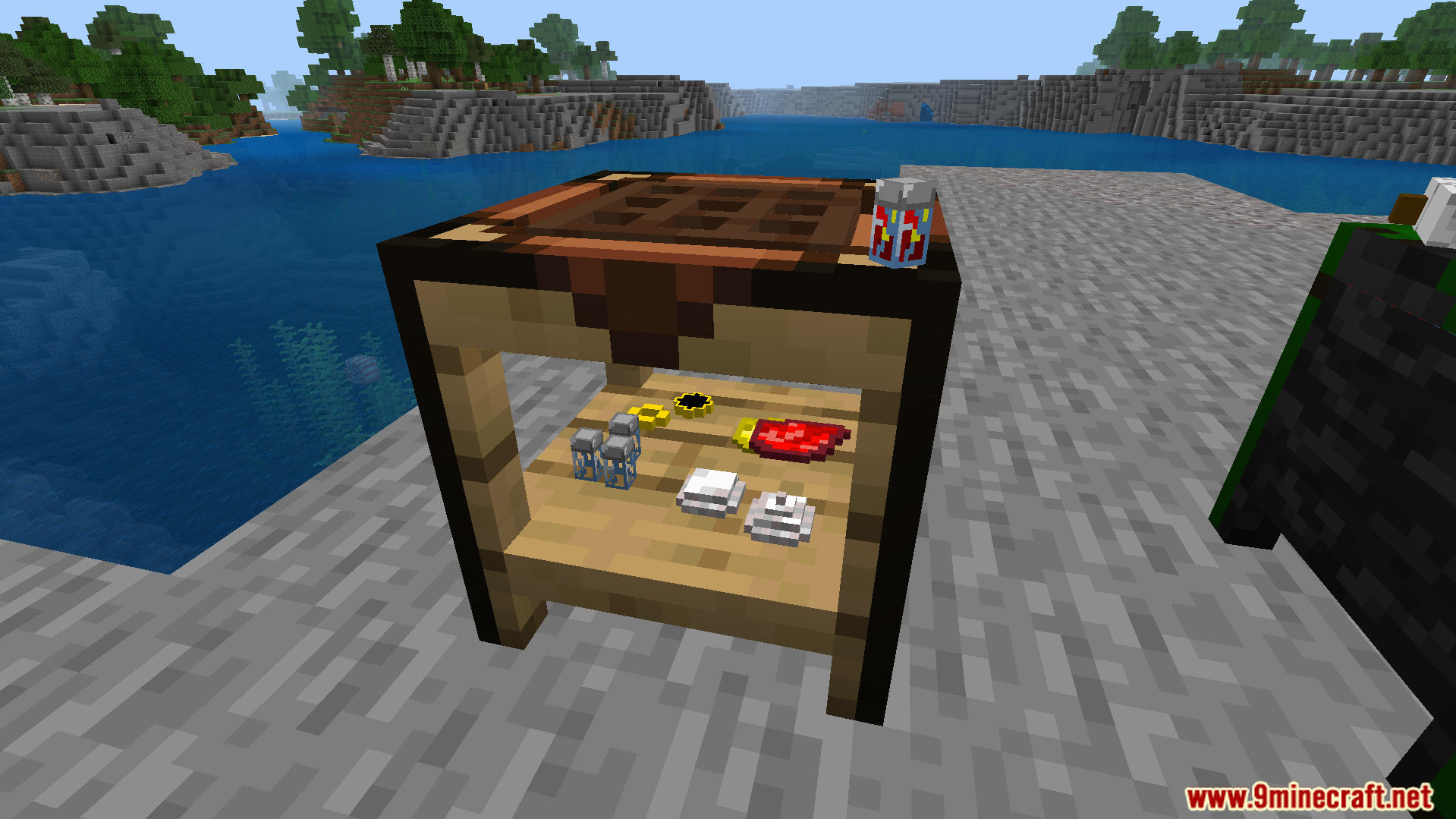 Avras Heroes the Flash Addon Screenshot 8 Avras Heroes The Flash Addon speedster table for crafting hero suits and rings