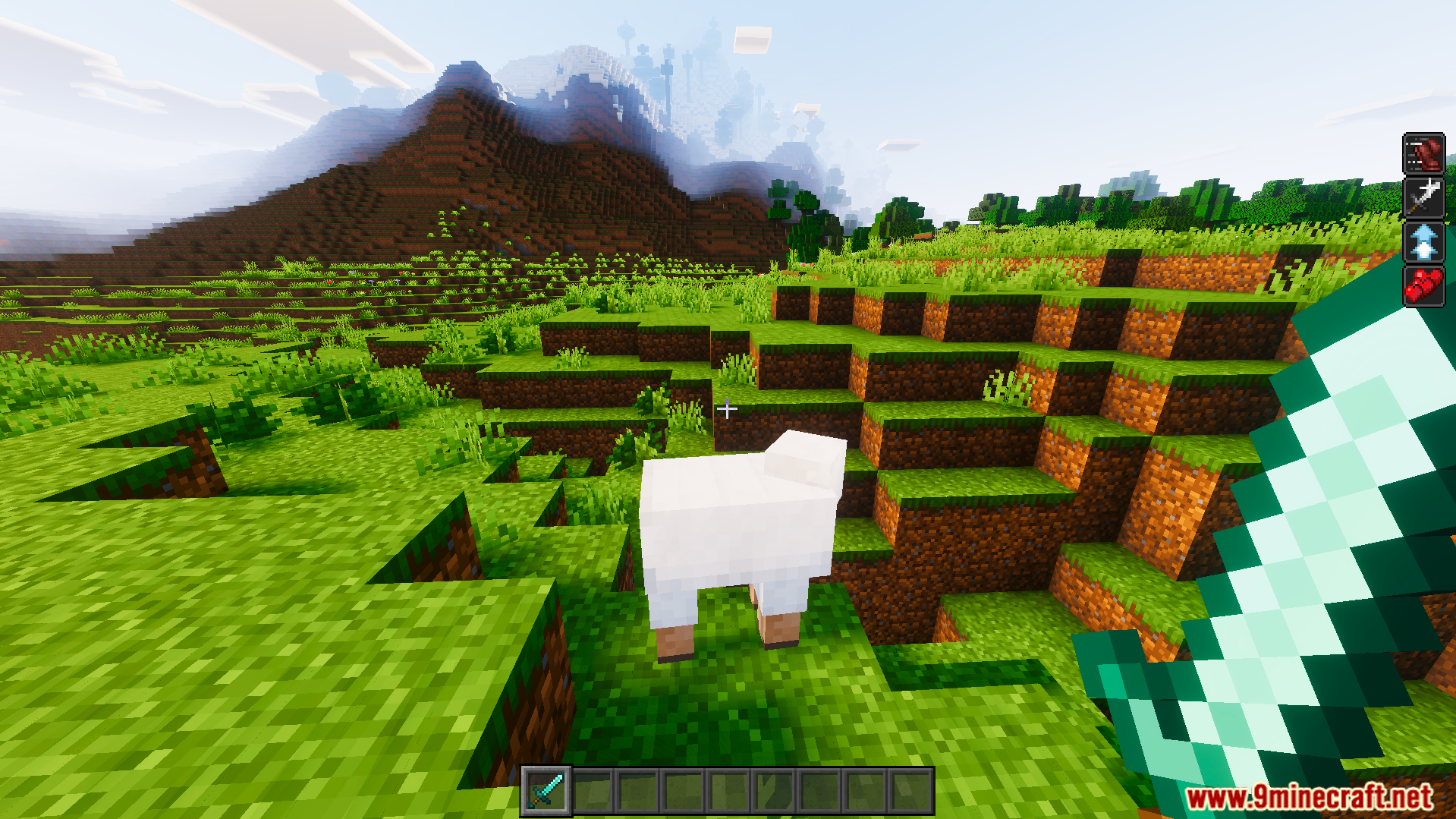 Crosshair Indicator Texture Pack Screenshot 4 The crosshair remains white when the player is not close enough to attack