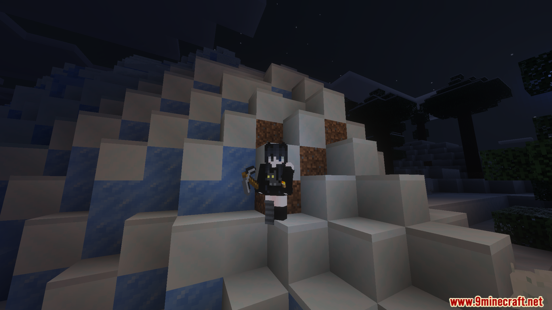 Dynamic Light Offhand Addon Screenshot 2 Minecraft character holding a pickaxe while standing on snow blocks during the night