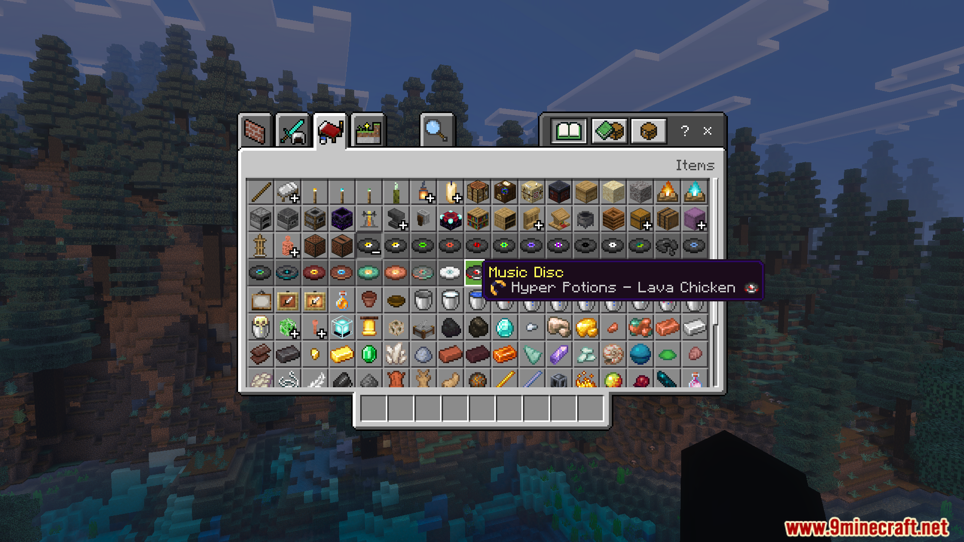 Icons Bedrock Edition Texture Pack Screenshot 6 Creative inventory items tab displaying various objects with helpful small icons