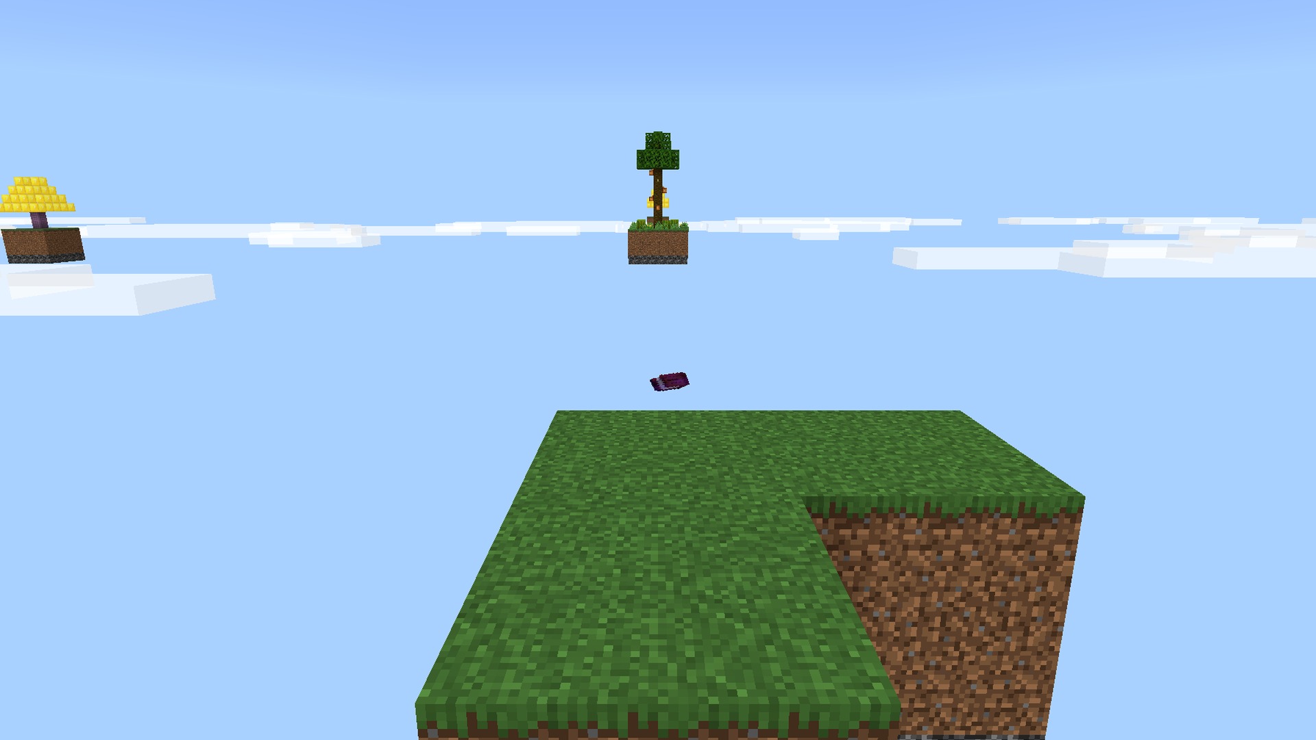 Lucky Tree Skyblock V5 Map Screenshot 1 Central starter island floating in the void of Lucky Tree Skyblock
