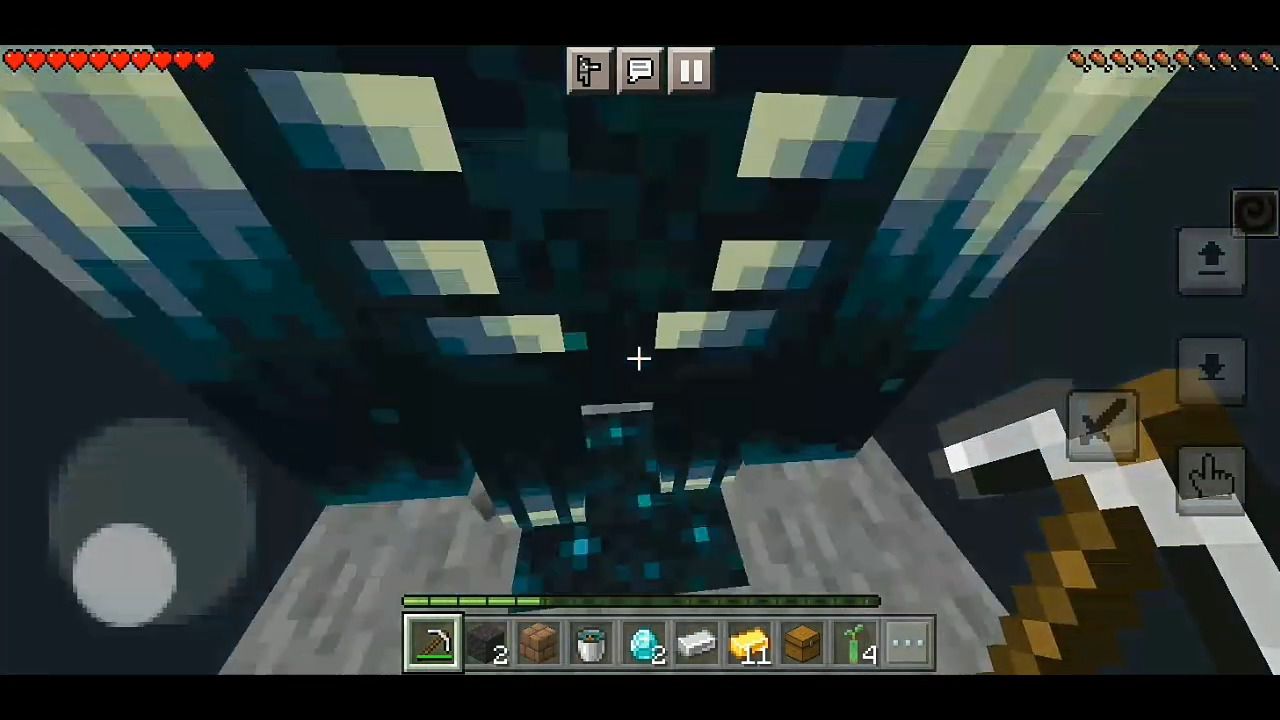 Exploring the dark and mysterious Ancient City level of the map