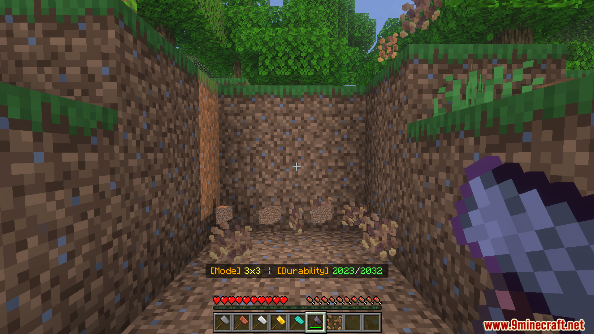 ShapeMiner Addon Screenshot 4 Player using Netherite Hammer to mine a 3x3 area of dirt