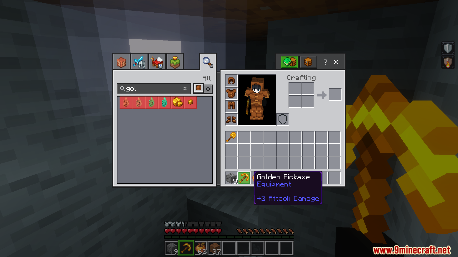 Inventory showing an unbreakable golden pickaxe with no durability bar